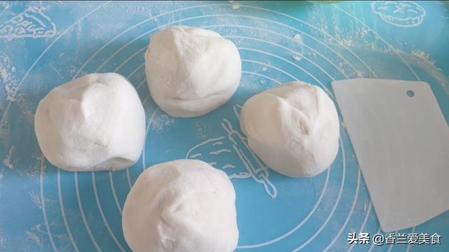 葱花饼的做法视频
:葱花饼怎样做好吃？  第3张