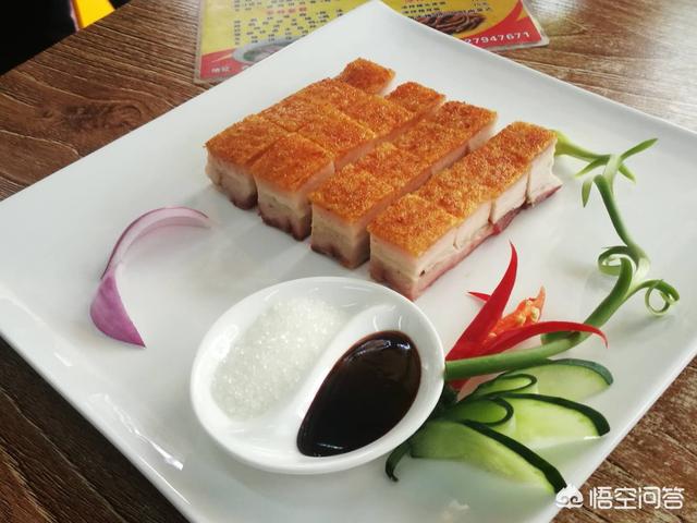 脆皮肉做法视频
:脆皮烧肉，又名澳门烧肉，全过程的做法是怎样的？  第1张