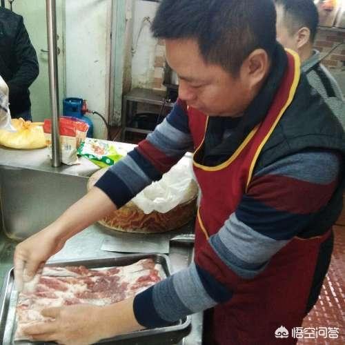 脆皮肉做法视频
:脆皮烧肉，又名澳门烧肉，全过程的做法是怎样的？  第2张