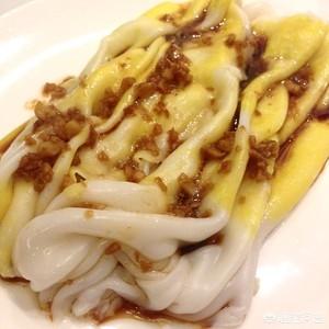 肠粉的做法视频
:广式肠粉是怎么做的？  第6张
