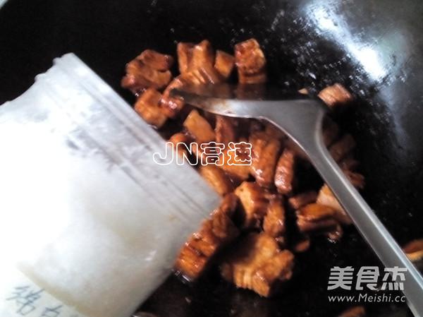 红烧肉正确做法视频
:红烧肉最基本做法是什么？  第9张
