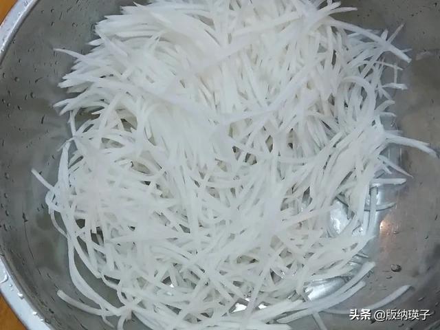 萝卜丝饼的做法视频
:萝卜丝饼怎么做？  第4张