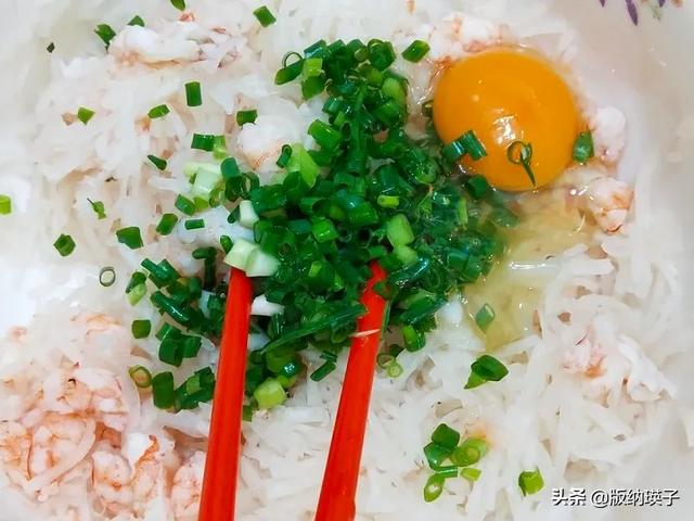 萝卜丝饼的做法视频
:萝卜丝饼怎么做？  第8张