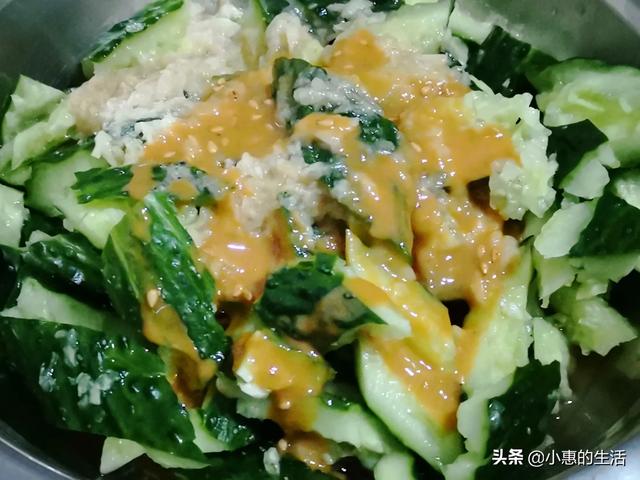 凉拌黄瓜的正确做法视频
:怎样凉拌黄瓜，需要用到哪些调料？  第1张