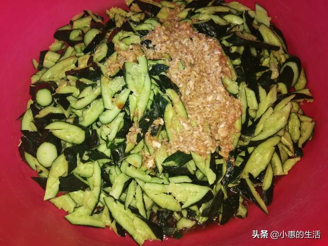 凉拌黄瓜的正确做法视频
:怎样凉拌黄瓜，需要用到哪些调料？  第3张