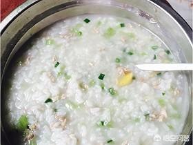 瘦肉粥做法视频
:如何做好一碗芹菜瘦肉粥，处理好肉的腥味？  第3张