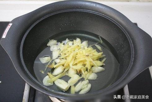 大肠锅仔做法视频
:肥肠锅仔饭店的做法？  第5张