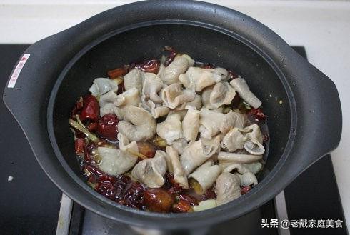 大肠锅仔做法视频
:肥肠锅仔饭店的做法？  第7张