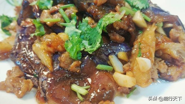 油淋茄子的做法视频
:红烧茄子好油啊，怎么做少油还好吃呢？  第9张