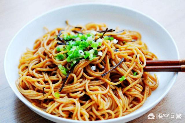 葱油的正宗做法视频
:葱油怎样熬制？  第2张