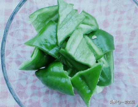 软溜豆腐的做法视频
:怎么做溜豆腐？  第4张