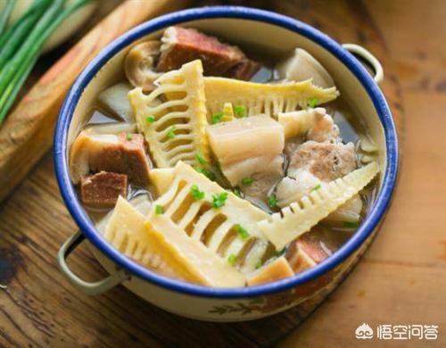 春笋的做法视频
:人间四月春笋鲜，春笋怎么做更好吃？  第4张