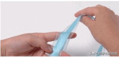 彩带的做法视频
:如何用彩带打蝴蝶结？  第1张