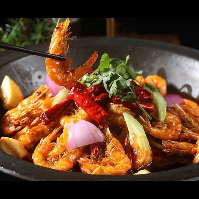 炒虾的做法视频
:香辣虾是你的拿手菜吗？能分享一下你的做法吗？  第1张