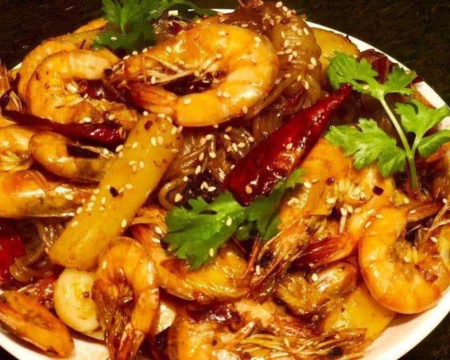 炒虾的做法视频
:香辣虾是你的拿手菜吗？能分享一下你的做法吗？  第5张