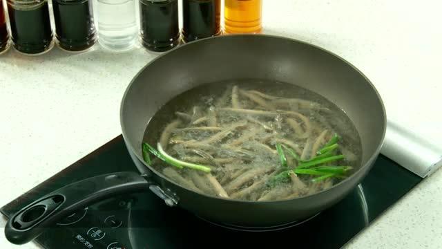 泥鳅的做法视频
:泥鳅怎么做才好吃？  第3张