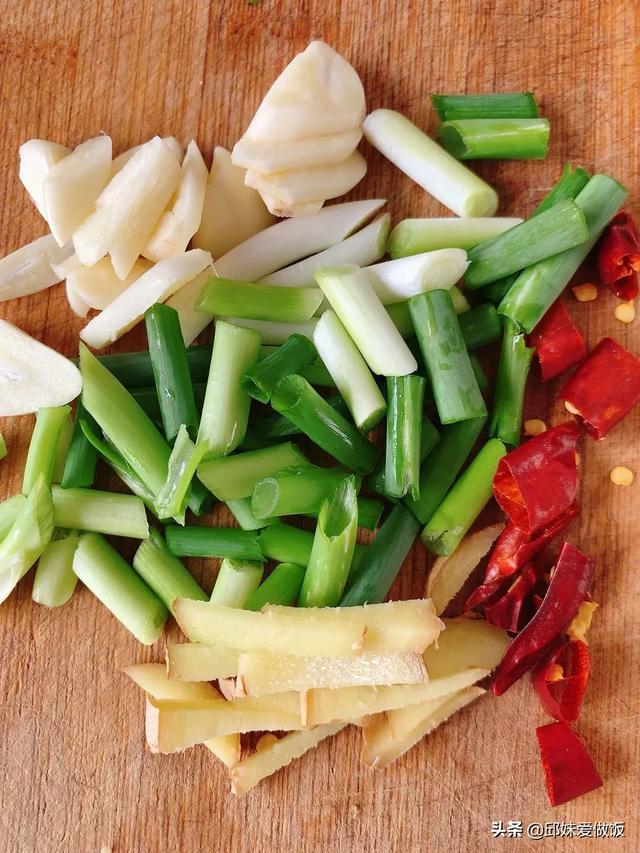 拌干豆腐做法视频
:凉拌豆腐、豆腐皮怎么做才好吃？  第3张