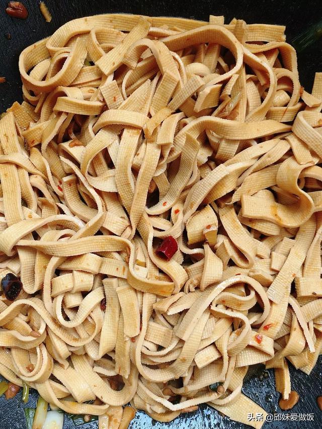 拌干豆腐做法视频
:凉拌豆腐、豆腐皮怎么做才好吃？  第9张
