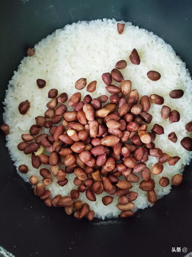 生炒糯米饭的正宗做法视频
:湖南糯米饭怎么做？  第7张