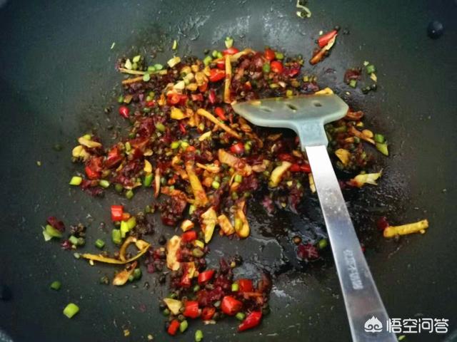 水煮肉片做法视频
:水煮肉片怎么做好吃？不太能吃辣，有没有不太辣但又很好吃的做法？  第8张