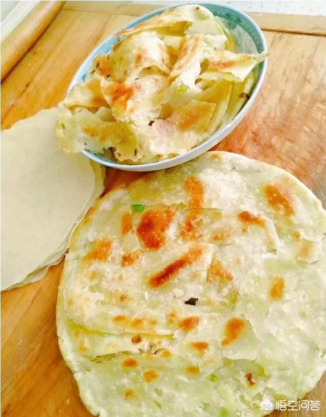 甘肃千层饼的做法视频
:千层饼用热水和面好，还是用冷水好？怎样做更好吃？  第2张