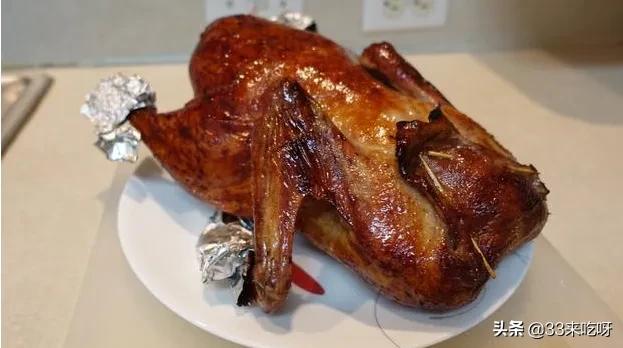 北京烤鸭的做法视频
:北京烤鸭怎么做不油腻？  第5张