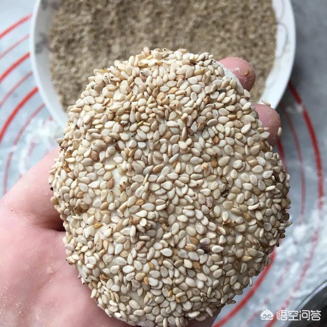 老北京芝麻烧饼的做法视频
:老北京芝麻烧饼怎么做？  第6张