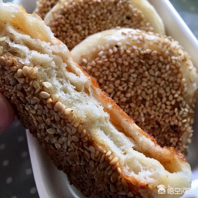 老北京芝麻烧饼的做法视频
:老北京芝麻烧饼怎么做？  第8张