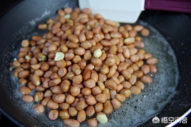 脆皮花生做法视频教程
:脆皮芝麻花生要怎么做？  第7张