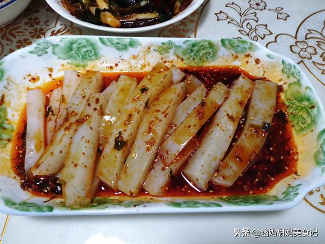 贵州冰粉的做法视频
:凉粉是怎么做出来的？  第2张