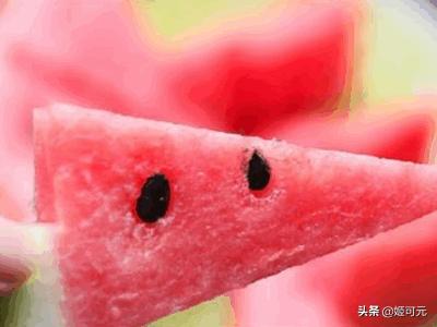 果盘做法大全视频教程全集
:如何切5种不同的西瓜果盘？  第4张