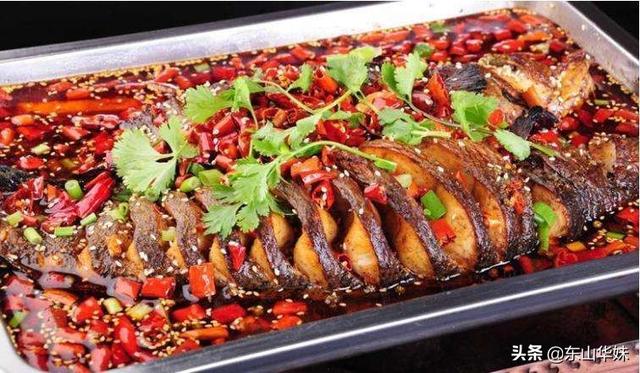 烤鱼视频做法视频
:家庭版烤鱼怎么做？  第1张