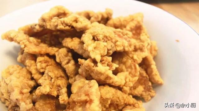 小酥肉的做法视频
:小酥肉蒸碗的比例配方有哪些？  第6张