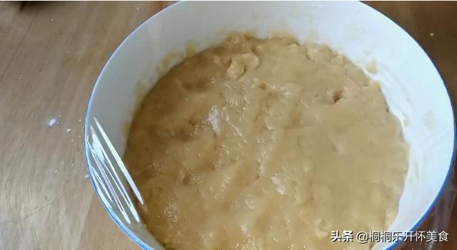 月饼的做法视频
:月饼是什么食材制作的？  第2张