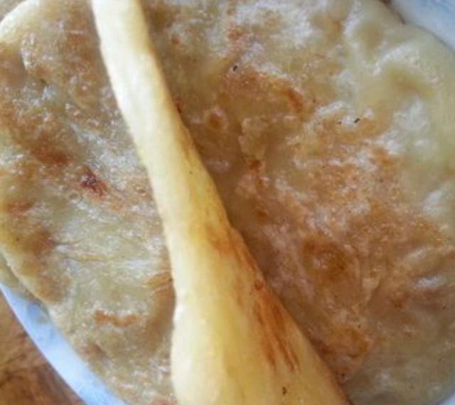 东北肉饼的做法视频
:东北的馅饼怎么做？特点是薄，劲道，一咬掉渣那种，不是脆的那种？  第2张