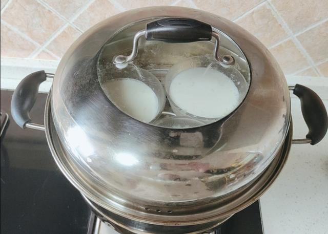 双皮奶做法视频教学
:顺德双皮奶怎么做？  第3张
