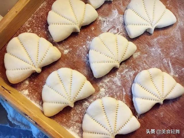 布袋饼的做法视频
:粉蒸肉夹饼的饼怎么做？  第5张