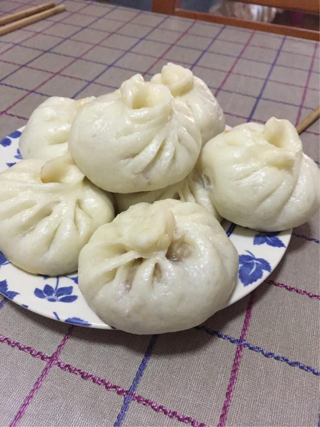 包子的做法 视频
:怎么蒸包子好吃呢？  第10张