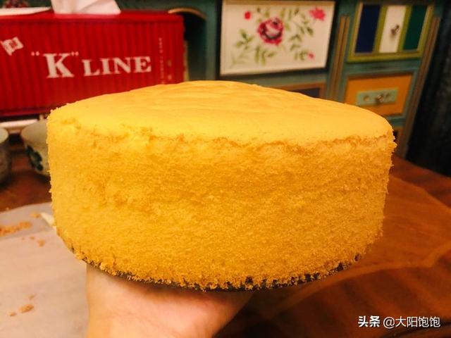 八寸蛋糕怎么做的视频
:8寸戚风蛋糕最佳配方是怎样的？  第1张