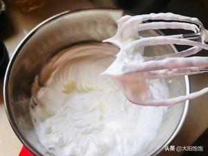 八寸蛋糕怎么做的视频
:8寸戚风蛋糕最佳配方是怎样的？  第3张