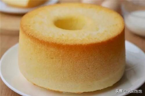 八寸蛋糕怎么做的视频
:8寸戚风蛋糕最佳配方是怎样的？  第4张