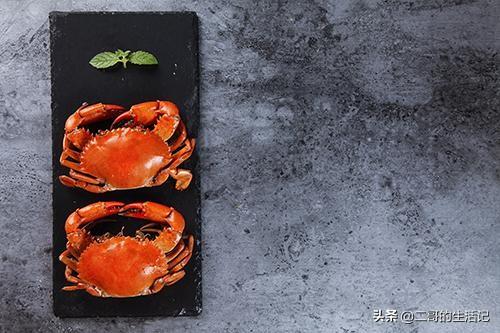 多嘴肉蟹煲的做法视频
:肉蟹有什么吃法？  第4张