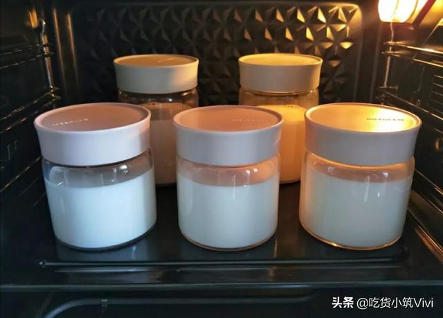 电饭锅怎样做酸奶视频
:没有酸奶菌和酸奶机，可以在家自己做酸奶吗？怎么做呢？  第5张