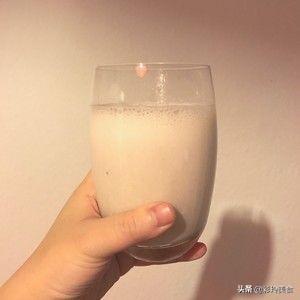 奶昔怎么做视频
:奶昔怎么做？里面加什么最好喝？  第1张