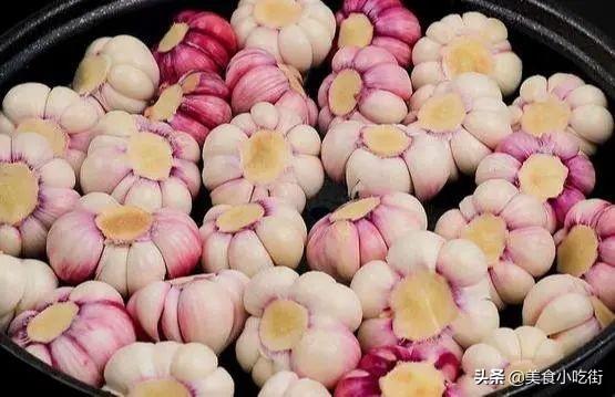 糖蒜的腌制方法家常视频
:腌制大蒜的正确方法？  第2张