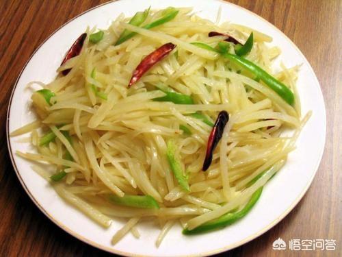 蛋黄土豆丝的做法视频
:土豆丝、豆皮加鸡蛋的卷饼怎么做？  第1张