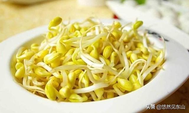 绿豆芽的做法视频
:农村的绿豆做豆芽好，还是黄豆做豆芽好吃？吃豆芽又什么禁忌吗？  第3张