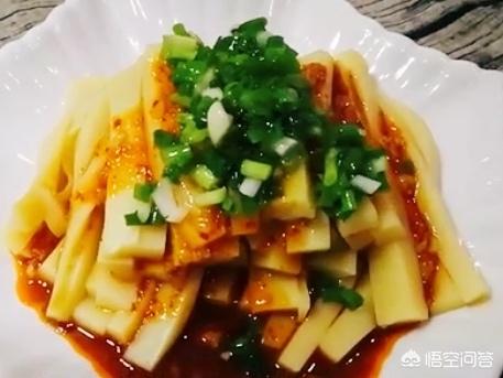 豌豆粉的做法视频
:豌豆面粉都可以怎么做？您记忆里家用豌豆面做的什么特好吃？  第2张