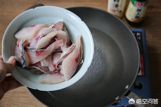 葱油鱼片的做法视频
:鱼片的最佳做法是什么？  第6张