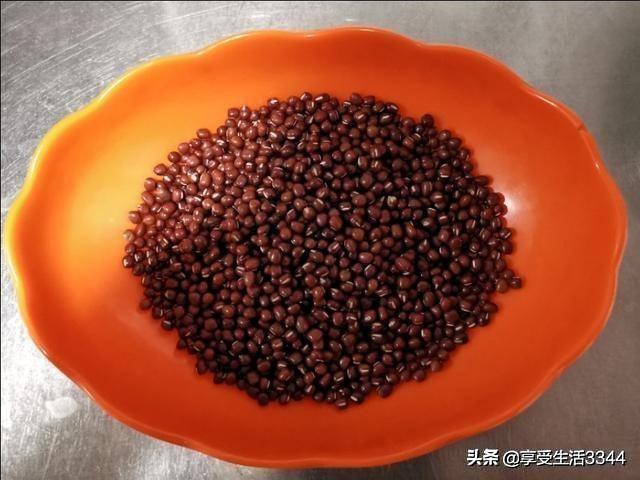 豆沙馅的做法视频
:做红豆馅还去皮吗？有油炒吗？  第1张